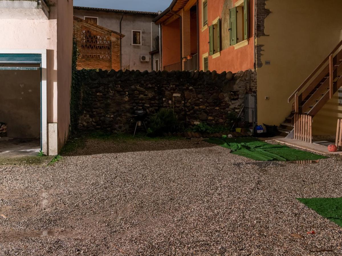 Camera Rustica In Valpolicella Con Parcheggio Pescantina Eksteriør billede